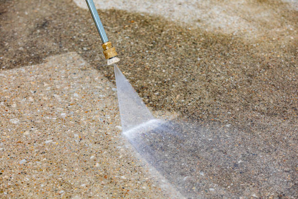 Professional Pressure Washing Services in Home Gardens, CA